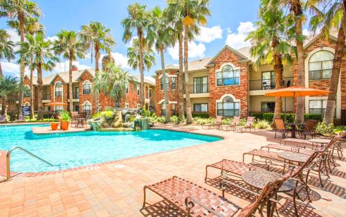 Astrodome Apartment | MedCenter Luxe Suites - Upscale Vacation Apartments Near Houston Medical Center