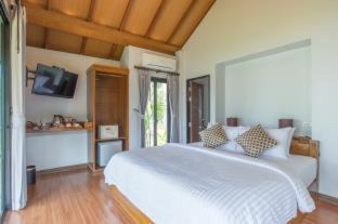 Ko Kood Resort | Relax at Medee Resort: Oceanfront Bliss Awaits You