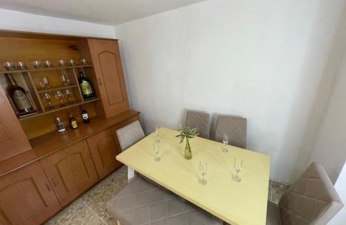 Guayabal Apartment | Medellin: Your Family-Friendly Retreat in Eternal Spring