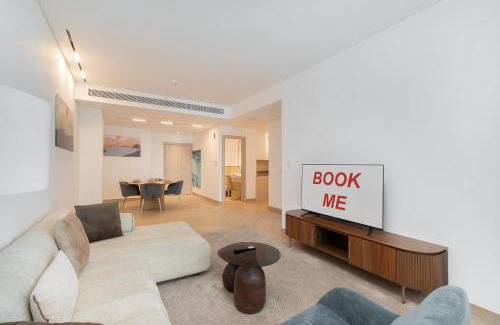 Al Sufouh 1 Apartment | Media City sleeps 2 with Big Private Balcony