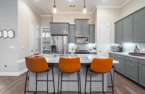 Astrodome House | Convenient Stay Near Medical Center & NRG Stadium