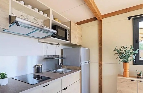Nabirat Ski Chalet | Medieval Chalet - CLIM - 37 m2 mit überdachter Terrasse - 2 Schlafzimmer 5 Personen