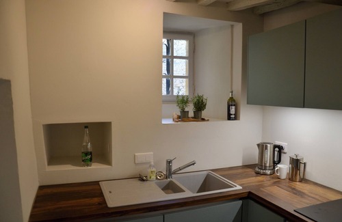 Viens House | Medieval townhouse in perched village in the Luberon.