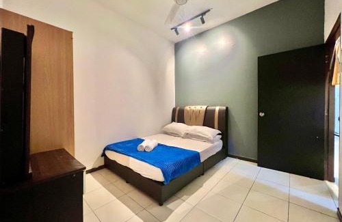 Chukai House | Family-Friendly Medina Homestay in Chukai Kemaman