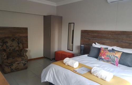 Bethlehem House | Unforgettable MediStay: 4-Star Hotel with Breakfast & Kitchen
