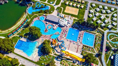 Terme Catez House | Relax at Mediteran Homes with Terme Čatež Access & Pool