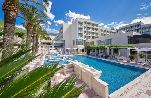 Boreti Hotel | Oceanfront Mediteran Hotel & Resort with Private Beach Access