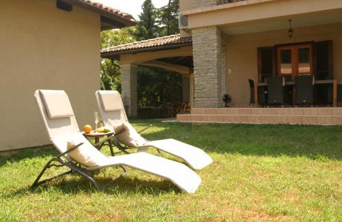 Zamardi Villa | Kid-Friendly Stay at Mediterrán Villa Zamárdi - Rated 9.5/10