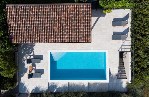 Municipality of Klis House | House Baldasar: Eco-Friendly Retreat with Oceanfront Views