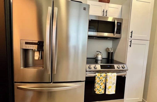 Palo Verde House | Discover Your Mediterranean Getaway with Pet-Friendly Amenities
