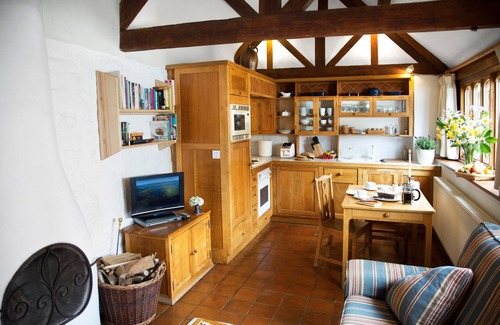 Sibford Gower Cottage | Exquisite Mediterranean Retreat in the Oxfordshire Cotswolds