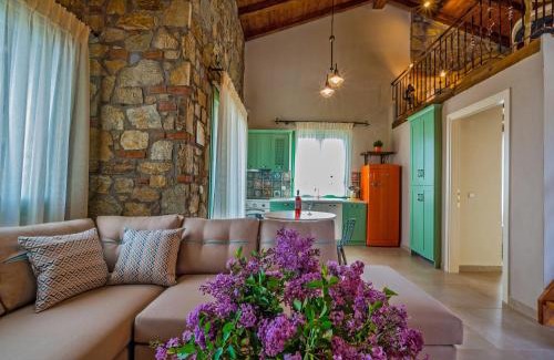 Vourvourou Apartment | Idyllic Mediterraneo Luxury Suites with Ocean View & Pool