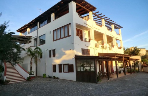 Palma di Montechiaro Bed & Breakfast | Oceanfront Retreat at Mediterraneo Mare e Sole - 9/10 Rating