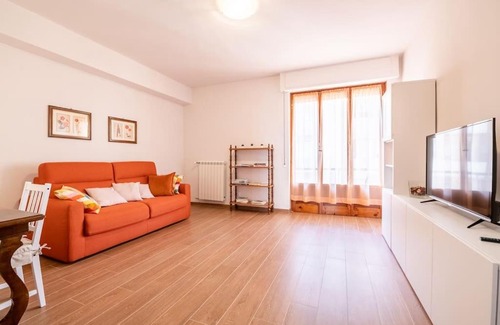 Pisa Apartment | Medoro Apartment: 4-Star Stay with Wi-Fi & Family Friendly