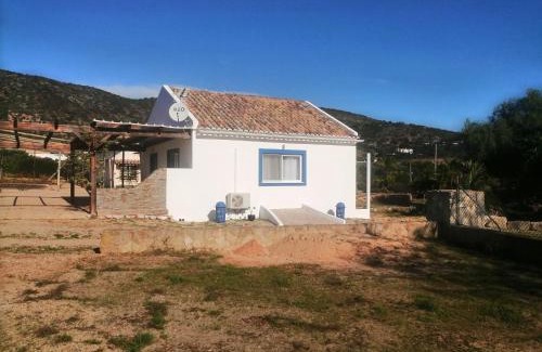 Colmeal House | Inviting Duas Casas de Férias in Medronhal, Faro