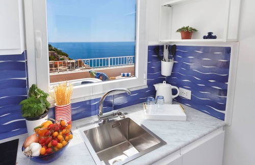 Liparlati Apartment | Medusa Suite with Jacuzzi: Relaxing Spa Escape Awaits