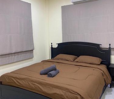 Bang Bo House | Welcoming Mee-Suk Home: Pet and Child Friendly Retreat