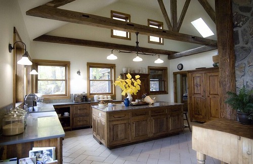 Lac-Meach House | Serene Meech Lake Retreat with Family-Friendly Amenities