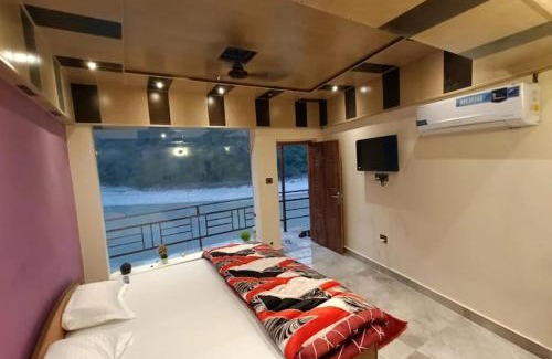 Kaudayala House | Meenakshi guest house