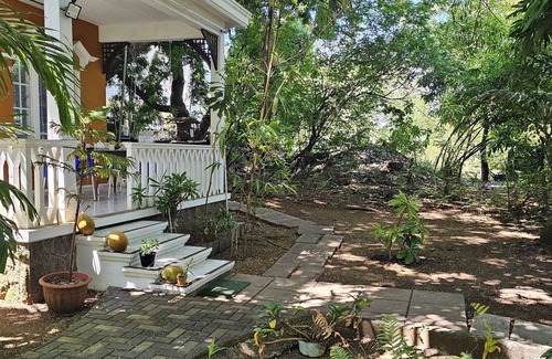 Grand Gaube House | Meer, Obstgarten und Vogelgesang. 2 Gehminuten zum Strand