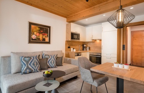 Pertisau Apartment | Discover Meerberg Achensee: Top-Rated Lake View Retreat