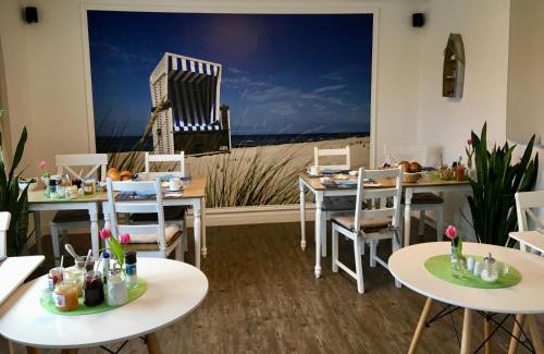 Dahme Hotel | Seaside Retreat: Meeresrauschen with Oceanfront Views