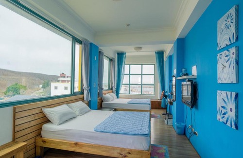 Xiyu House | Oceanfront Comfort at Meet Bay B&B for Your Family Retreat