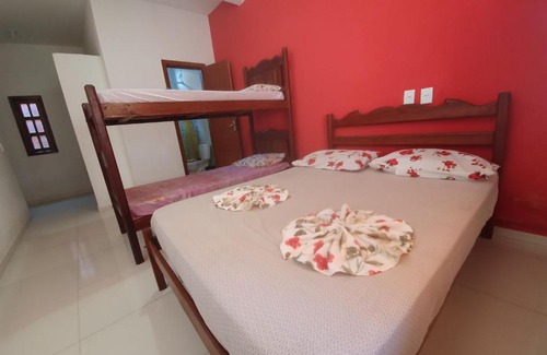 Taperapua Beach House | Experience Mega Casa de Praia: 10/10 Rated, Pet Friendly Suites