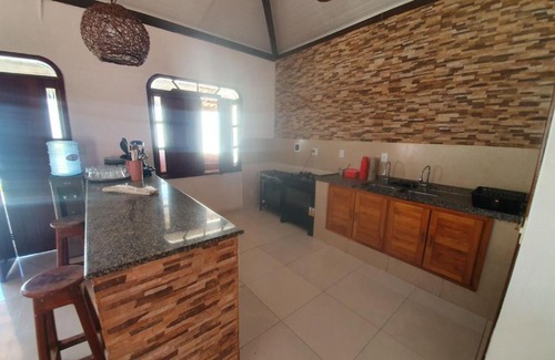 Taperapua Beach House | Experience Mega Casa de Praia: 10/10 Rated, Pet Friendly Suites