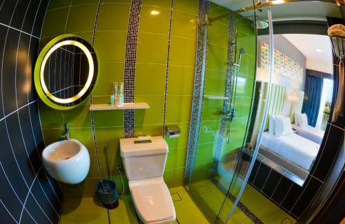 Kuantan Hotel | Mega View Hotel: Accessible Comfort with Breakfast Included
