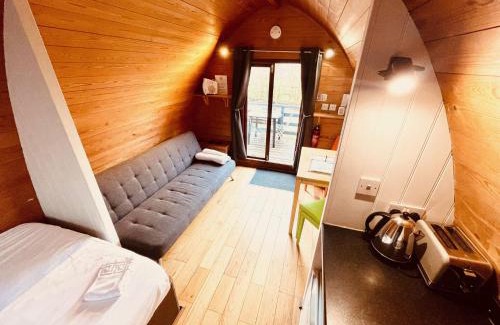 Brightlingsea House | Pet-Friendly MegaPod 3 at Lee Wick Farm Cottages