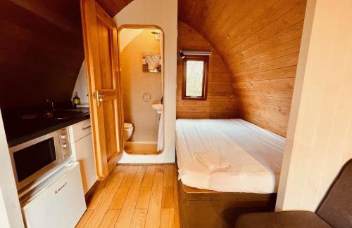 Brightlingsea House | Pet-Friendly MegaPod 3 at Lee Wick Farm Cottages