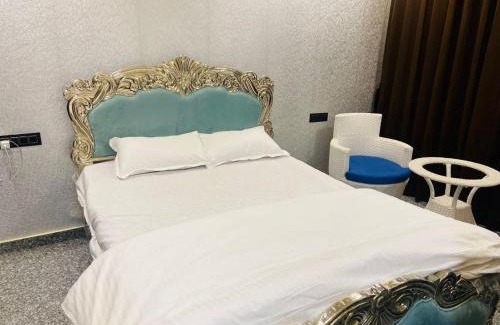 Udaipur Villa | Pet-Friendly Mehaan Farm House with Oceanfront Pool