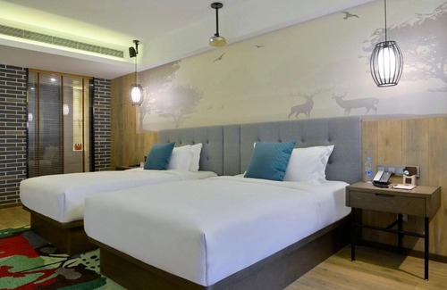 Xi’an City Center Hotel | Mehood Lestie, Xi'an Bell and Drum Tower South Gate