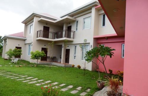 Shoufeng Bed & Breakfast | Discover Mei Jung B&B: Pet-Friendly Stay with Breakfast