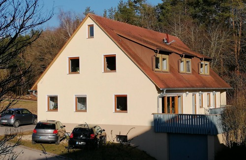 Aue Apartment | Bright Retreat with Sun Terrace near Altmühlsee & Brombachsee