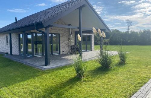 Niesgrau House | Oceanfront Retreat: Mein-Ostseeplätzchen Haus am Meer