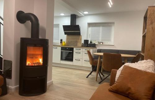 Kirchlinteln Apartment | Family Retreat at Meine Schule Sehlingen with Ocean Views