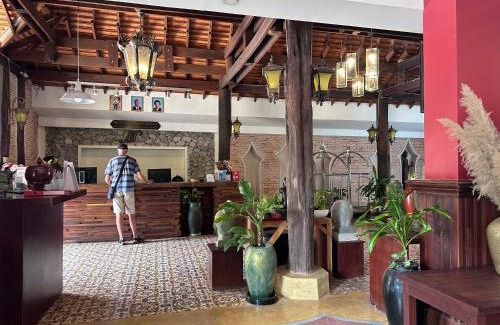 Downtown Siem Reap Hotel | Family-Friendly Getaway at Mekong Angkor Palace Inn