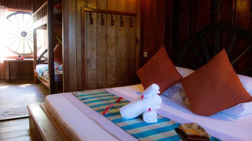 Stung Treng Resort | Relax at Mekong Bird Resort & Hotel with Ocean Views