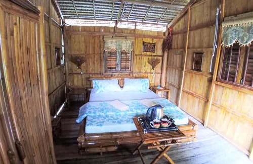 Phong Dien House | Tranquil Mekong Delta Ricefield Lodge: 4-Star Oasis Retreat