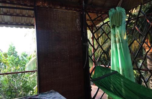Cai Lay House | Inviting Mekong Family Nam Giang Homestay with Pool & Pets