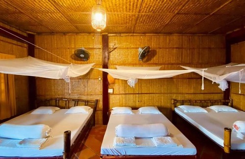 Long Ho House | Cozy Mekong Riverside Homestay with Oceanfront Views