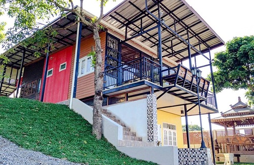 Tha Bo House | Experience Comfort at Mekong Tarawadee Villa with Kitchen