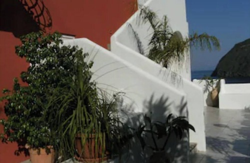 Canneto Apartment | Experience Mela House: Breathtaking Views of Aeolian Islands