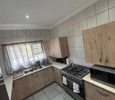 Marloth Park Hotel | Cozy Melamar Estate with Pool and Oceanfront Views