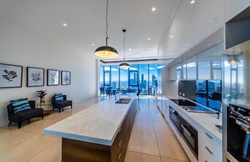 Southbank Apartment | Indulge in Melbourne City Apartments Skyview Penthouse