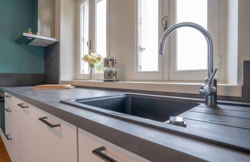 Plouzelambre House | Pet-Friendly Melchoneg: Oceanfront Retreat with Spa & Breakfast