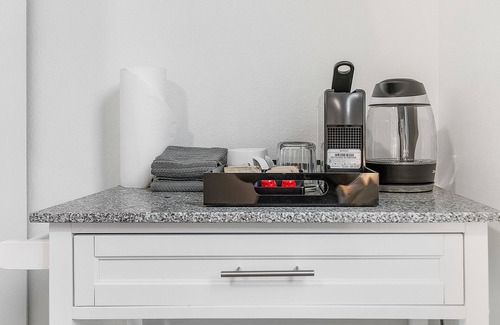 Capitol Hill Apartment | Pet-Friendly Meleys Crimson Keep Driftmarks Suite Awaits
