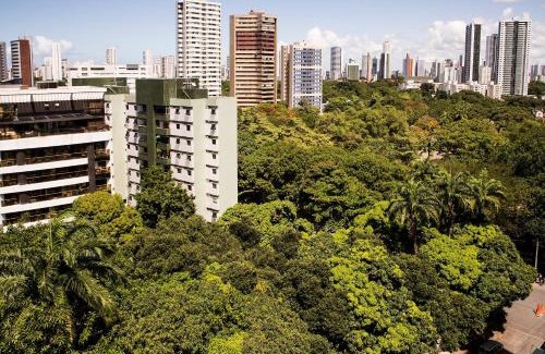 Jaqueira Apartment | Ideal Getaway in North Zone with Pet-Friendly Amenities